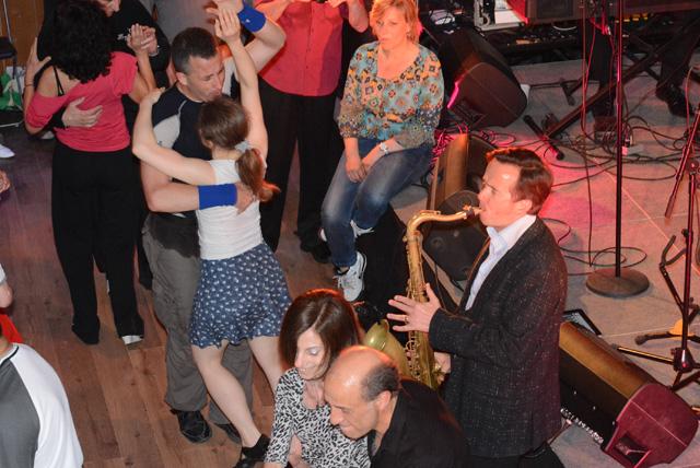 min 2015 05 24 station danse 094